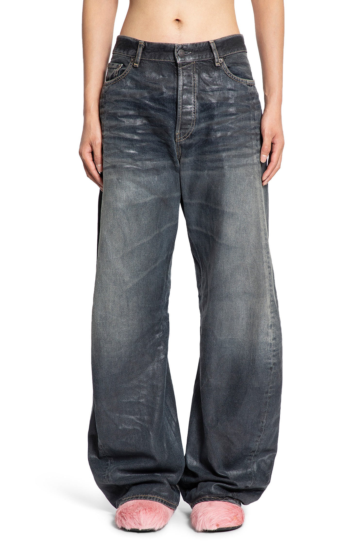 2006 Loose Fit Jeans - 1
