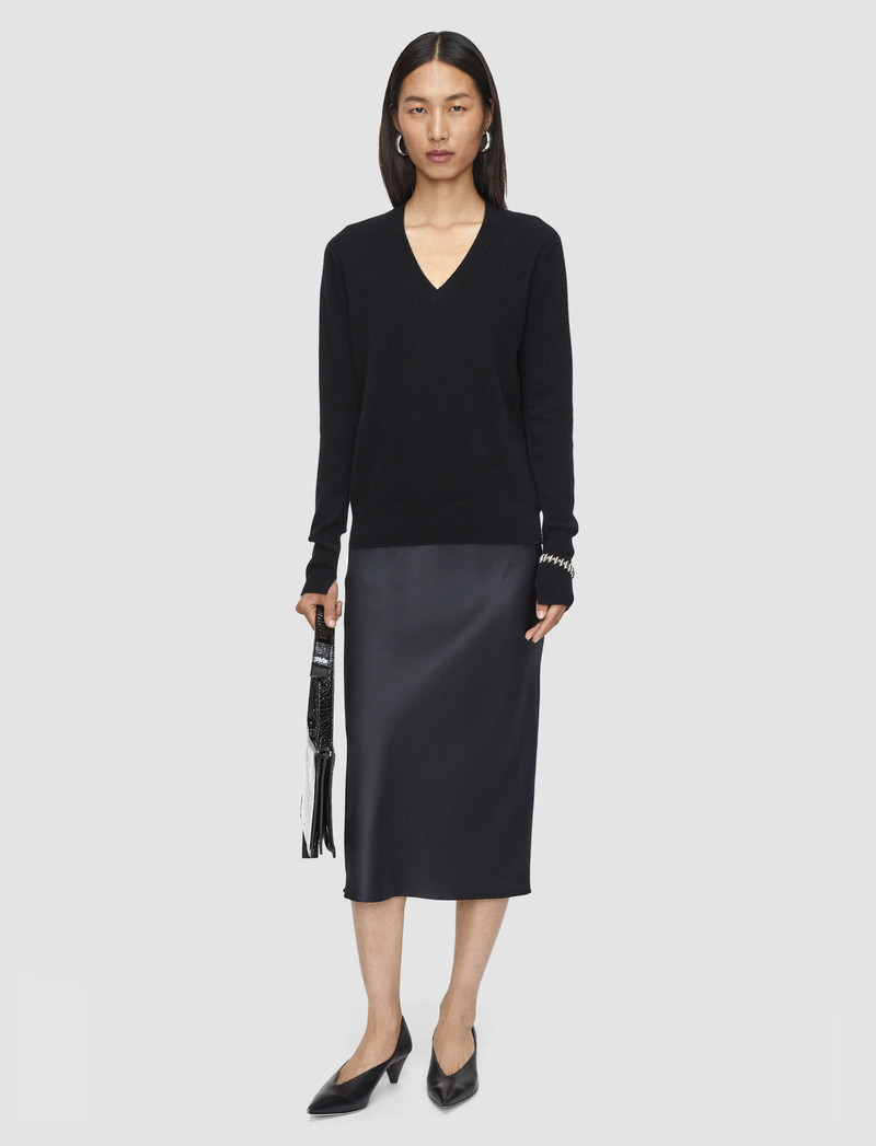 JOSEPH Light Pure Cashmere V Neck Jumper outlook