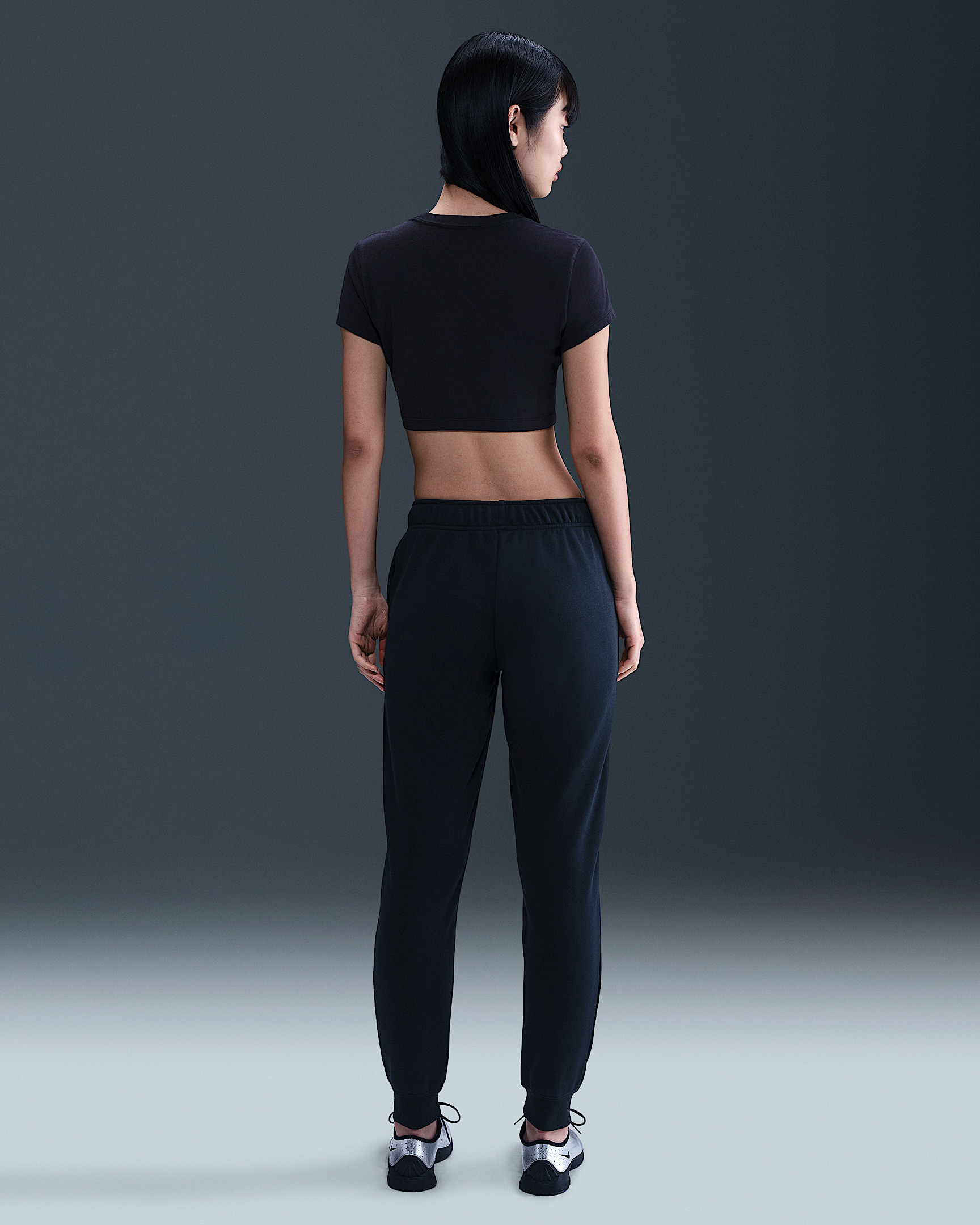 Nike Sportswear Club Fleece Women's Mid-Rise Graphic Pants - 2