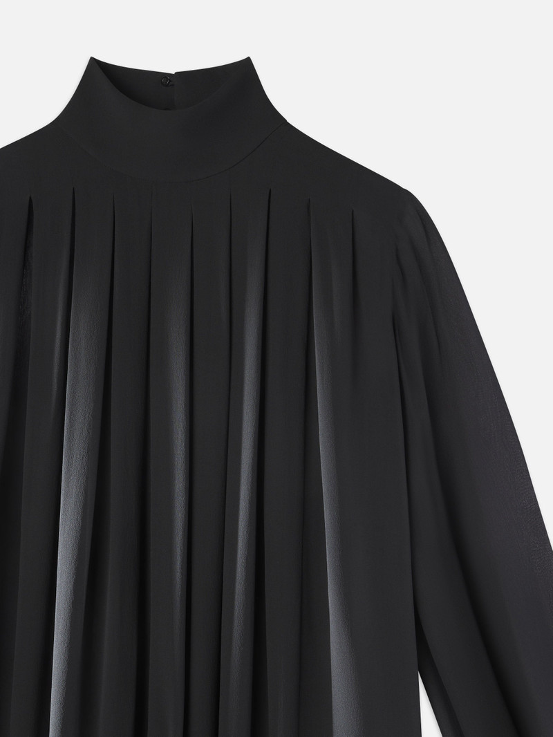 FRAME Pleated Column Maxi in Black outlook