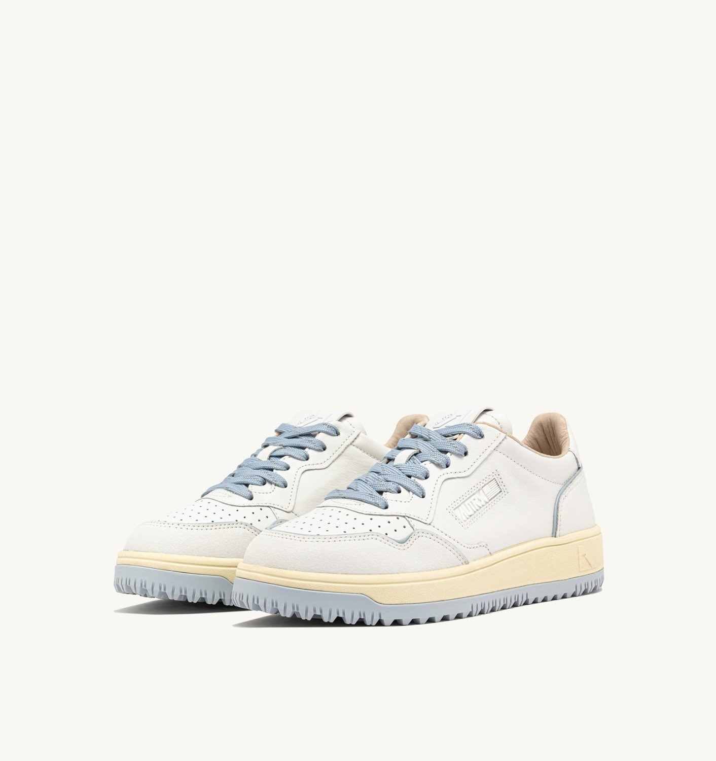 GOLF LOW SNEAKERS IN WHITE AND PEARL BLUE LEATHER - 2