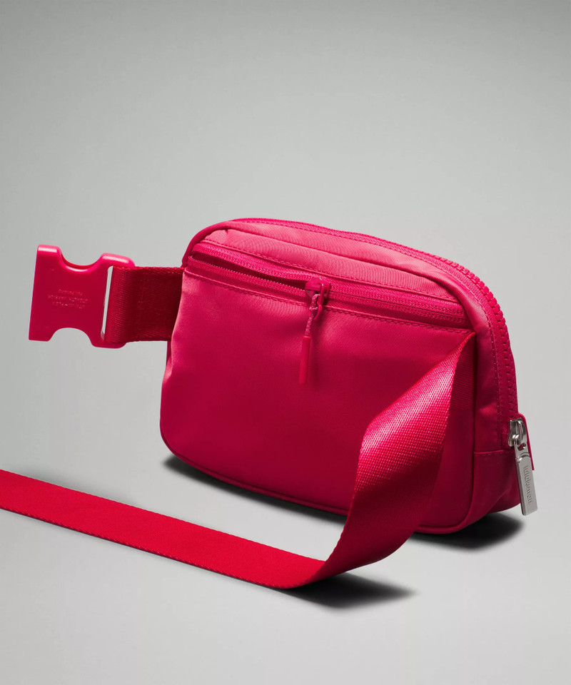 Everywhere Belt Bag with Long Strap 1L 4