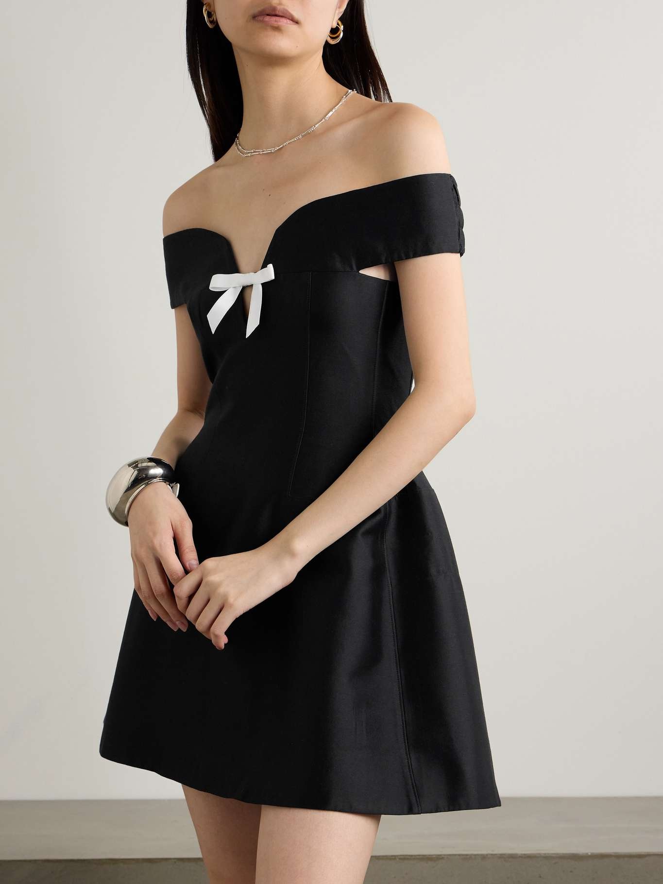 Bow-embellished cutout wool and silk-blend mini dress - 3