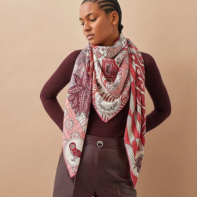 Hermès La Danse des Amazones shawl 140 outlook