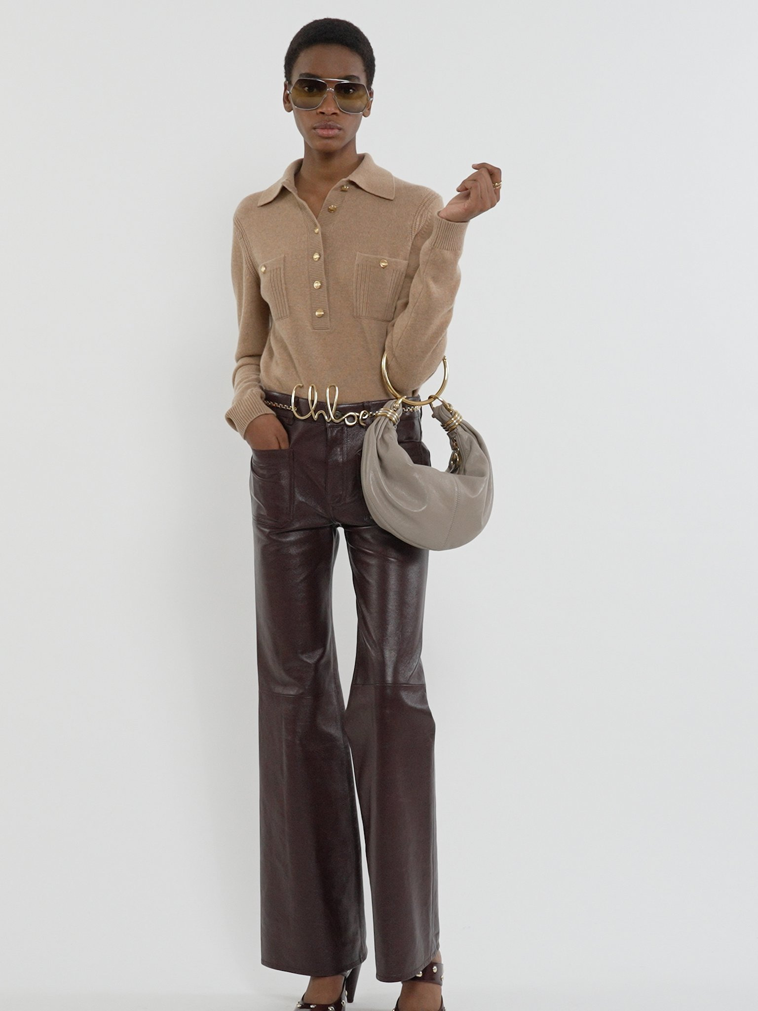 SMALL BRACELET HOBO BAG IN GRAINED LEATHER - 4