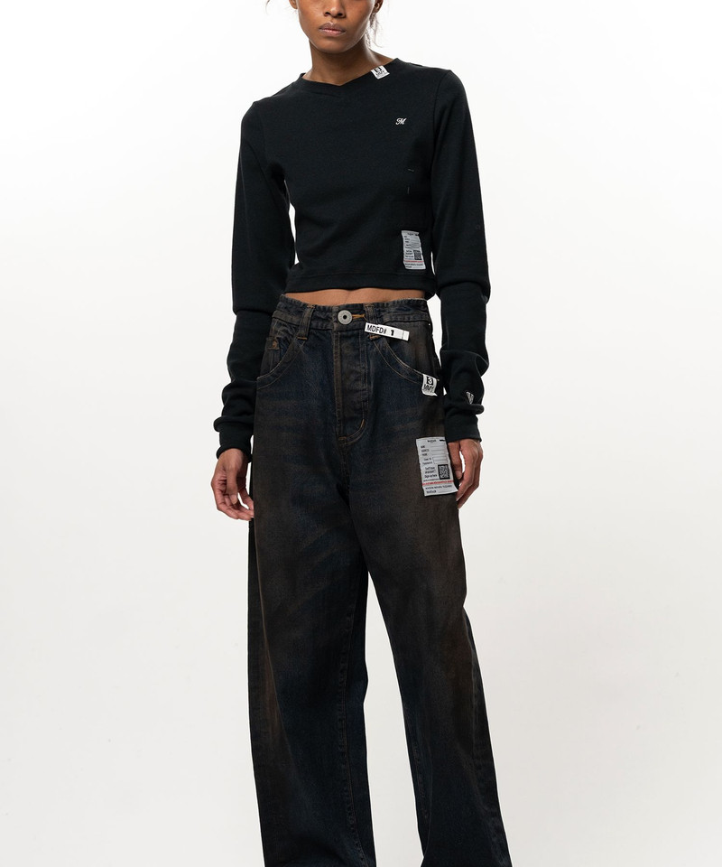 V-Neck Cropped Long Sleeve T-Shirt 12