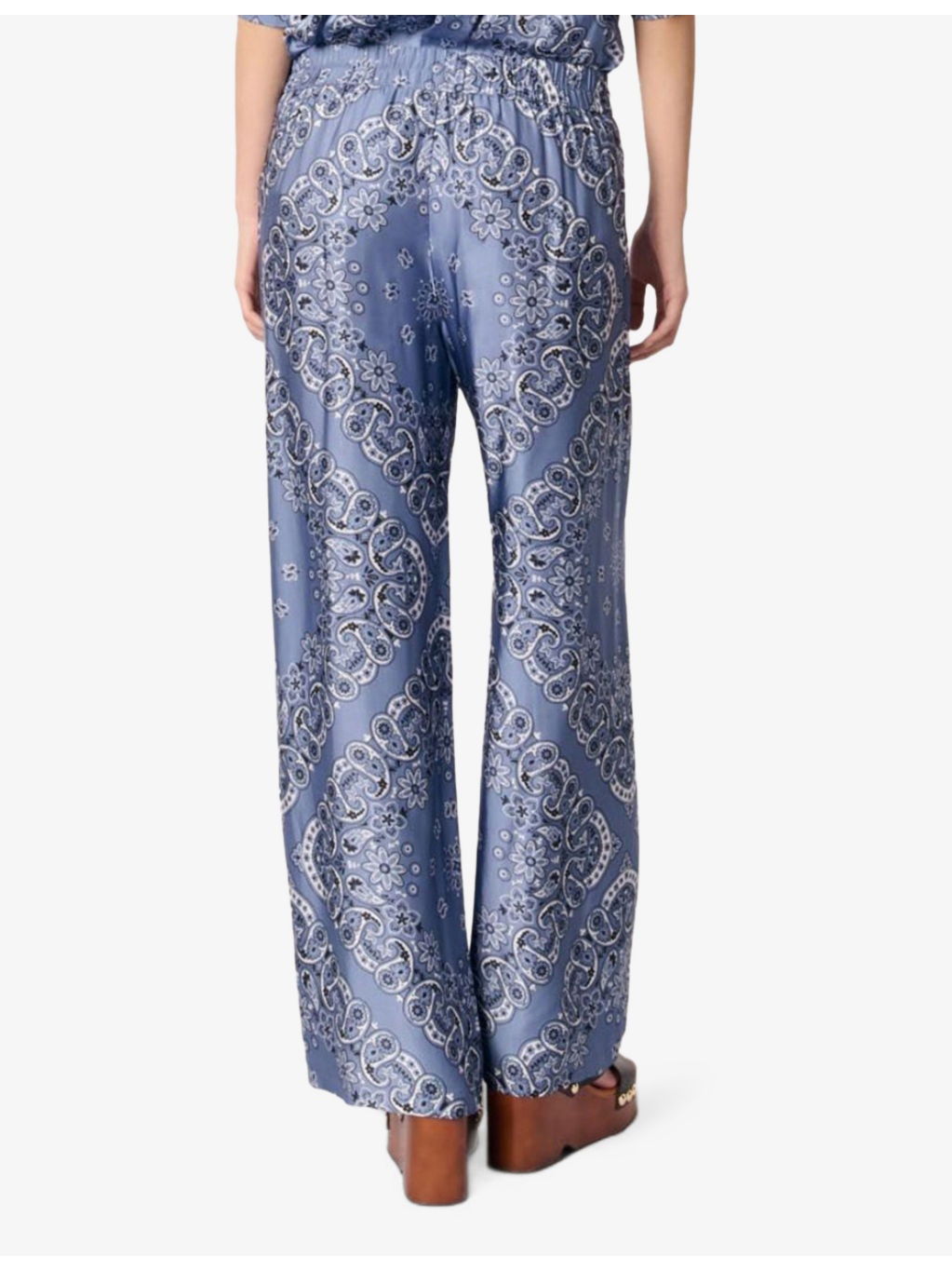 Bandana-Pattern Wide-Leg Satin Trousers - 4