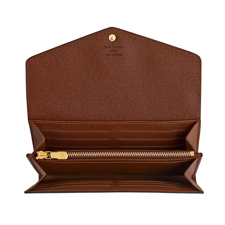 Sarah Wallet - 7