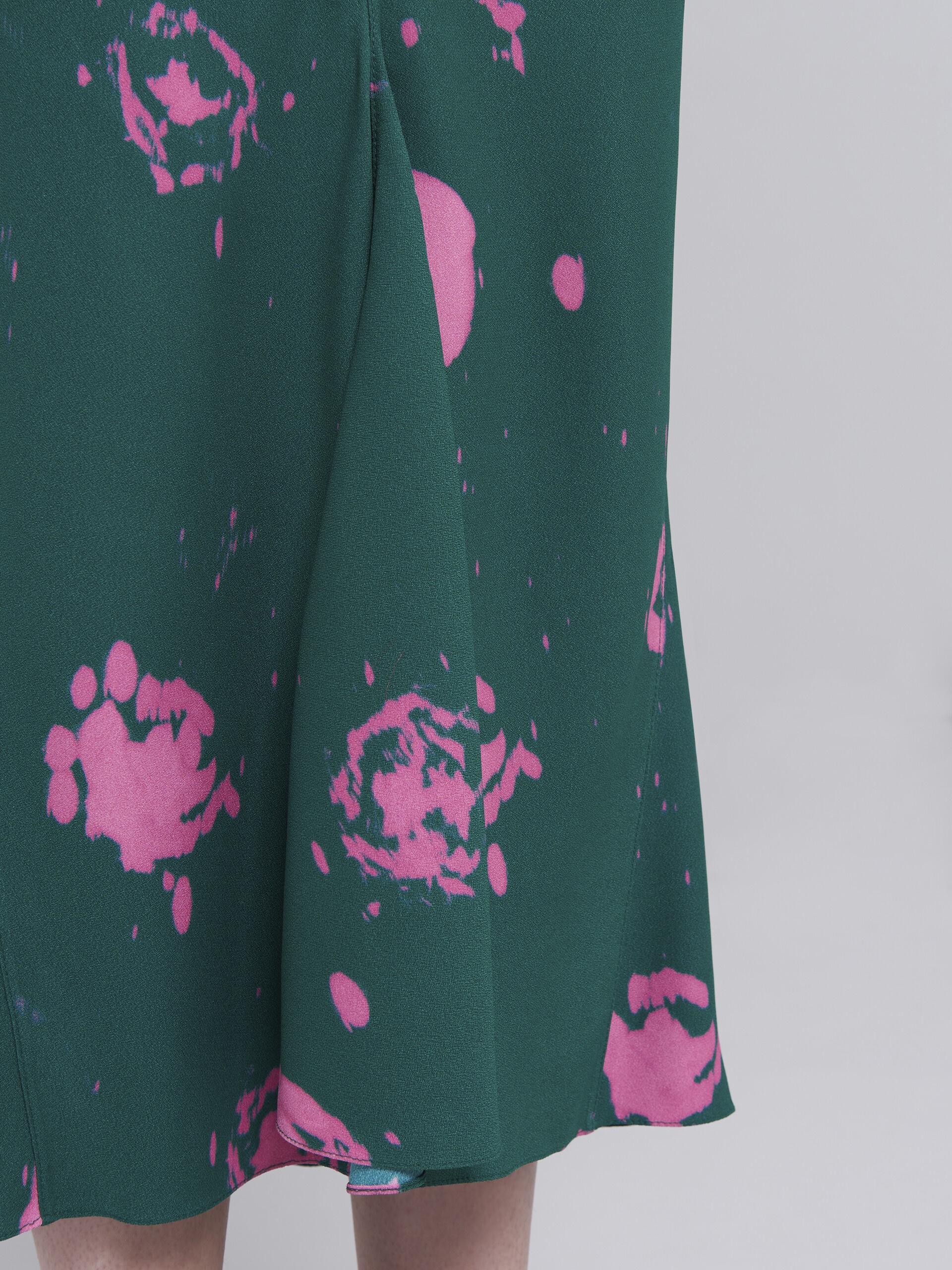FADED ROSES VISCOSE SABLÉ SKIRT - 4