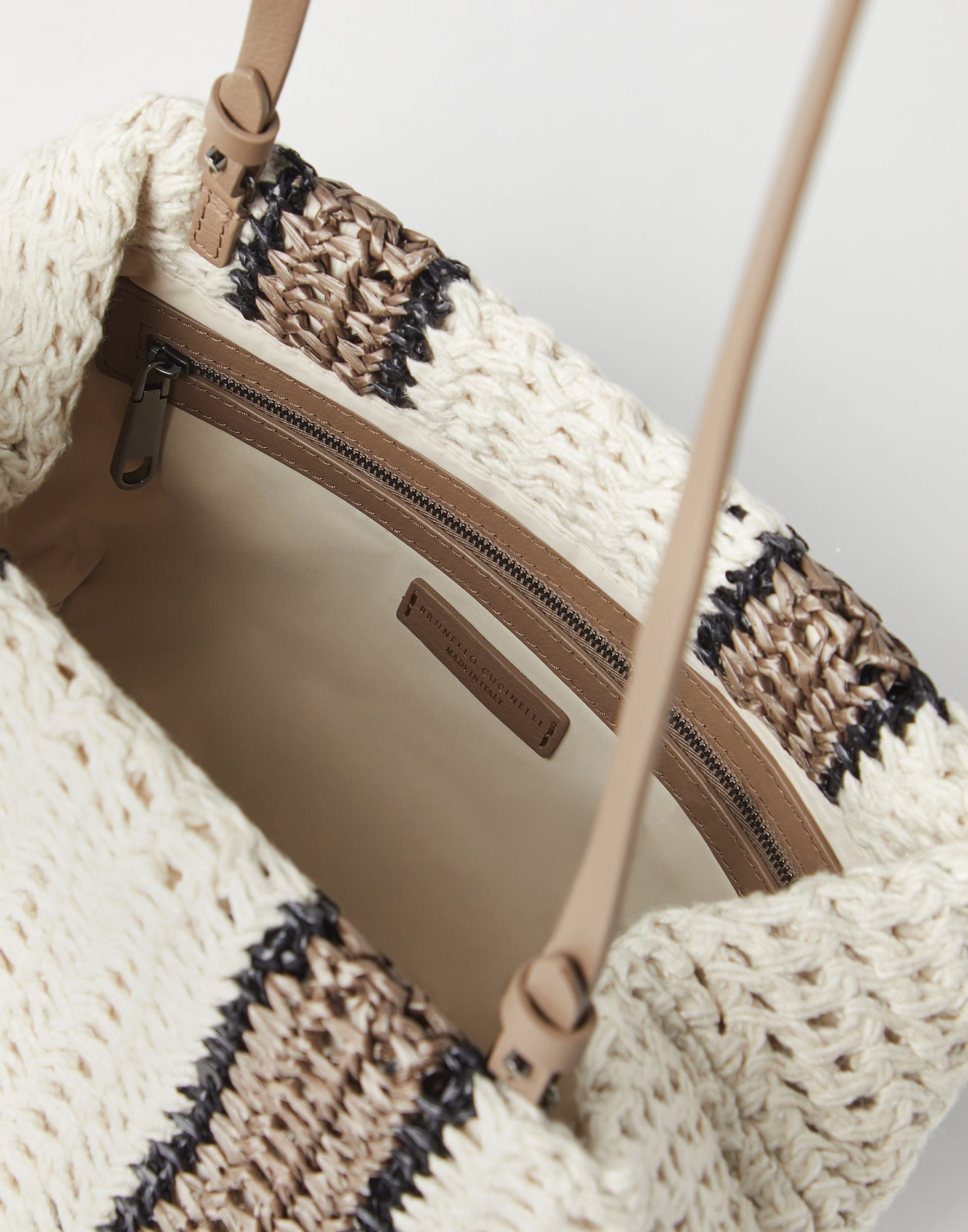 Raffia-effect knit striped bag - 5