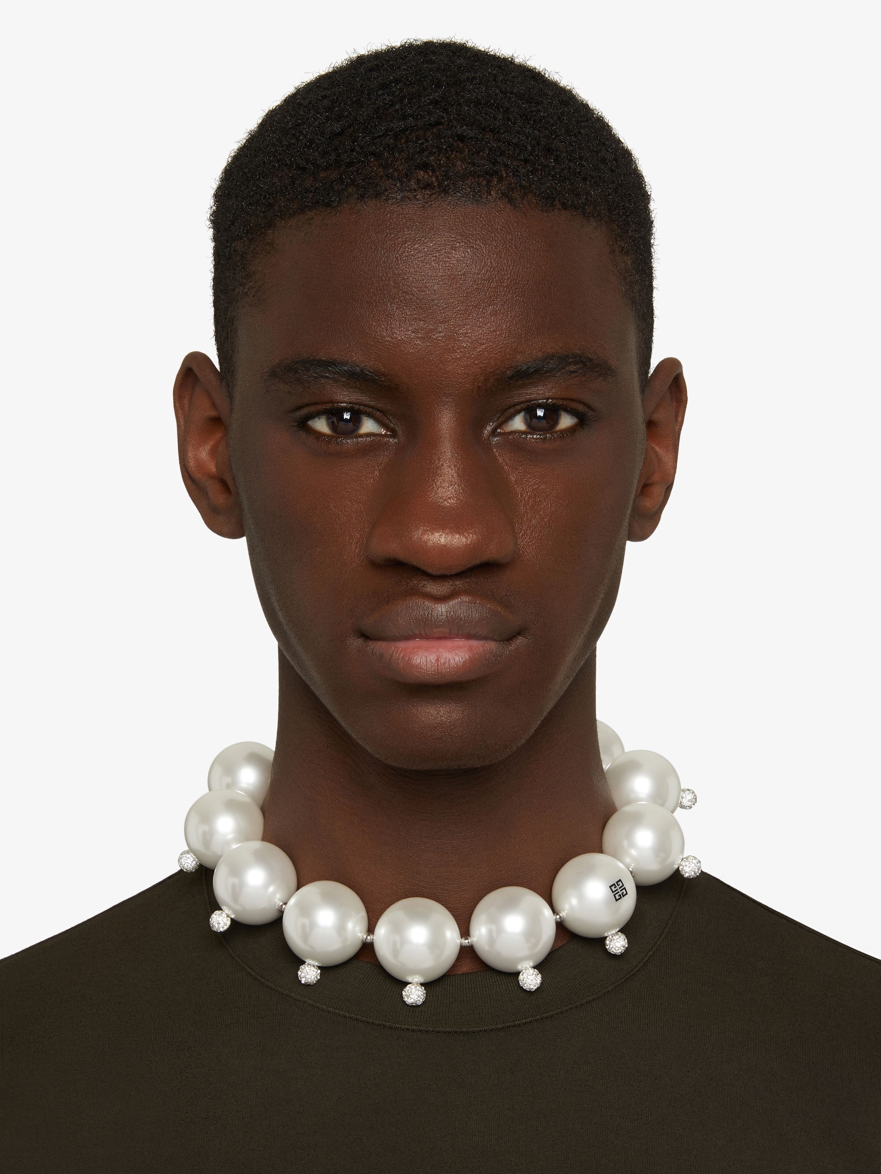 4G PEARL NECKLACE WITH CRYSTALS - 4