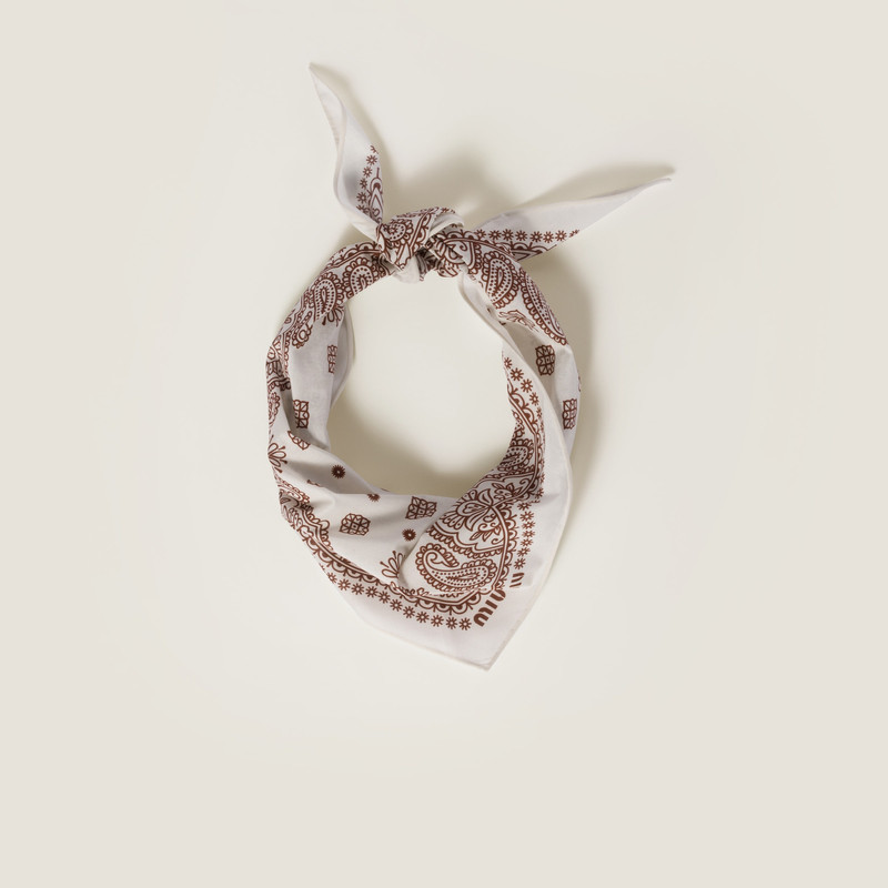 Printed poplin scarf 1