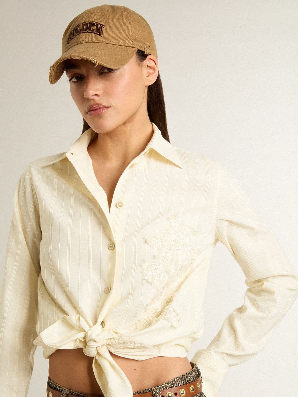 Women's cream-colored cotton shirt with floral embroidery - 5