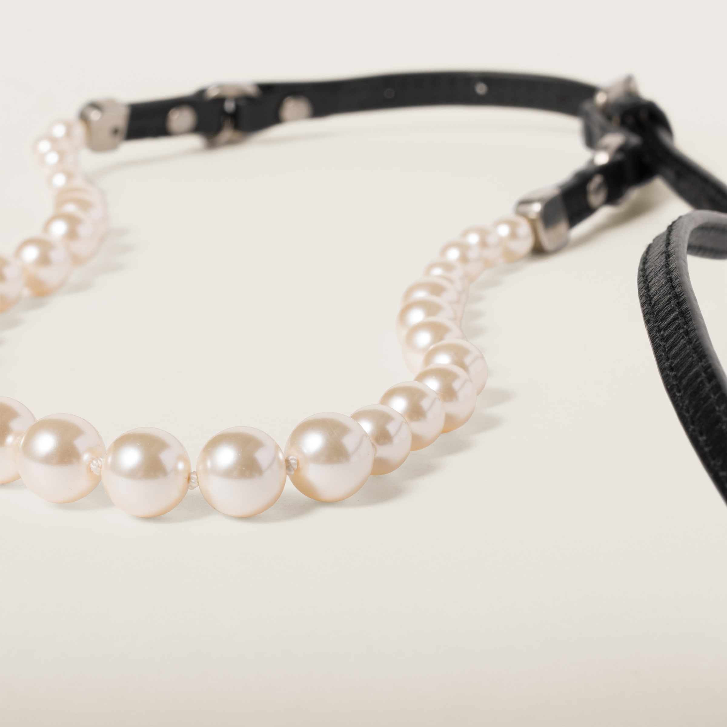 Leather and glass bead necklace - 3