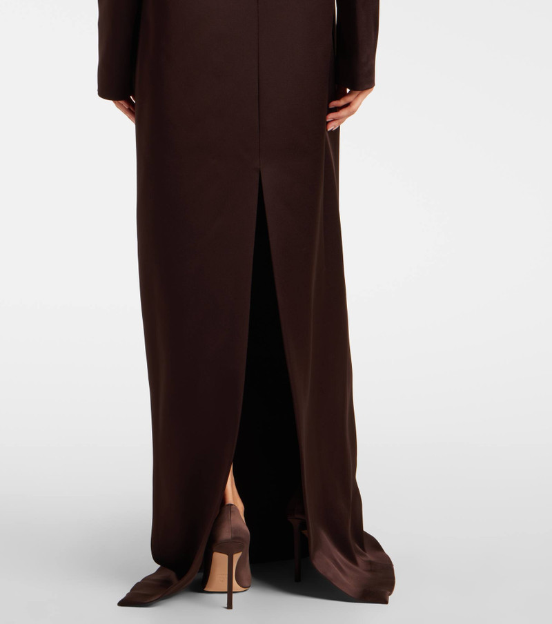 Crêpe satin gown 7