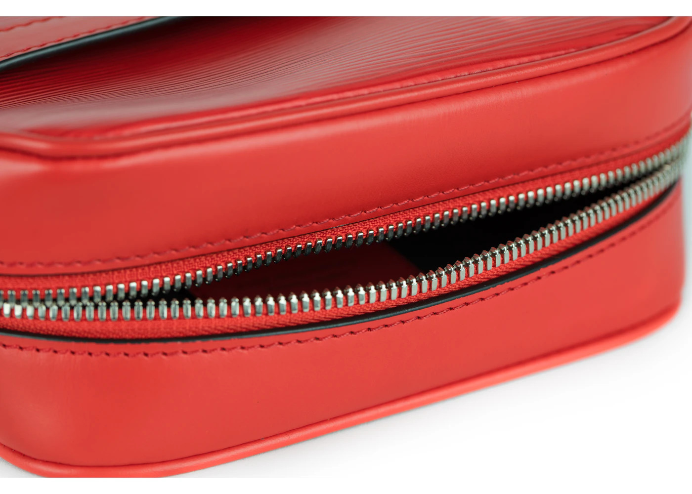Louis Vuitton x Supreme Danube Epi PM Red - 4