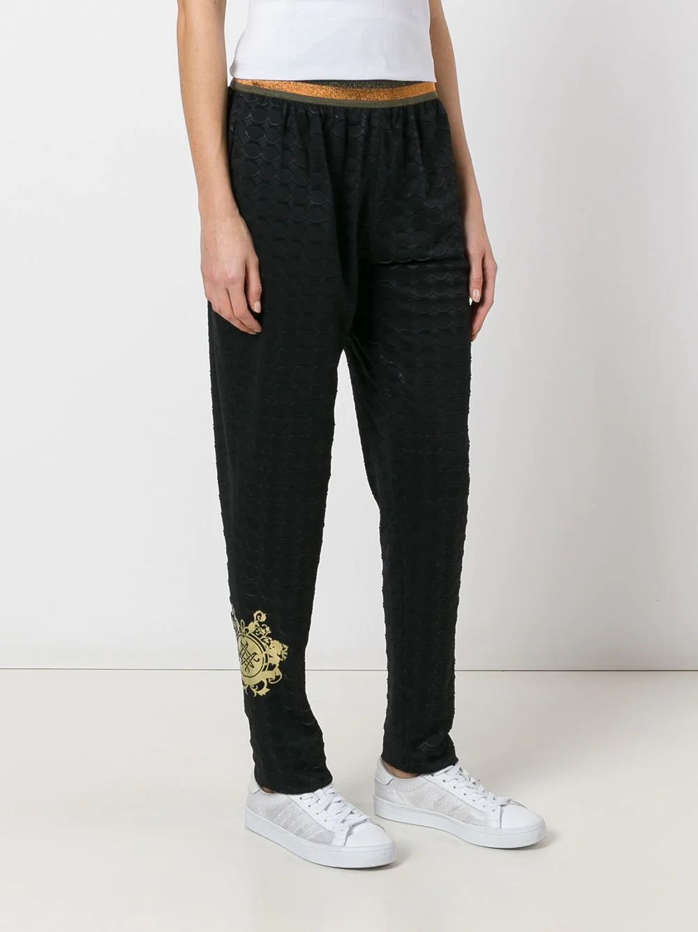 geometric embossed tapered trousers - 3