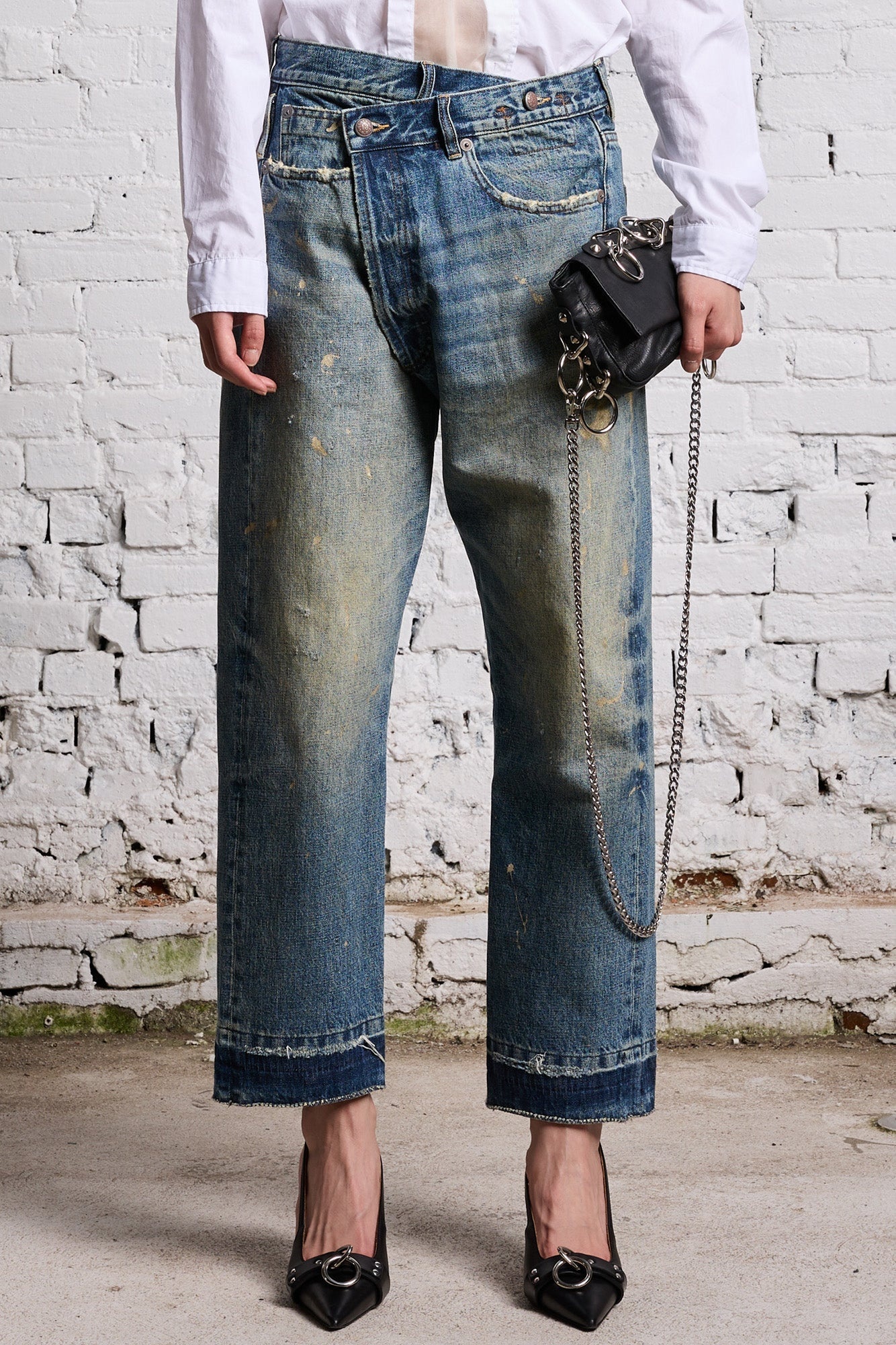 デニム・ジーパン R13 Crossover asymmetric distressed boyfriend jeans R13 Crossover asymmetric distressed boyfriend jeans | NET-A