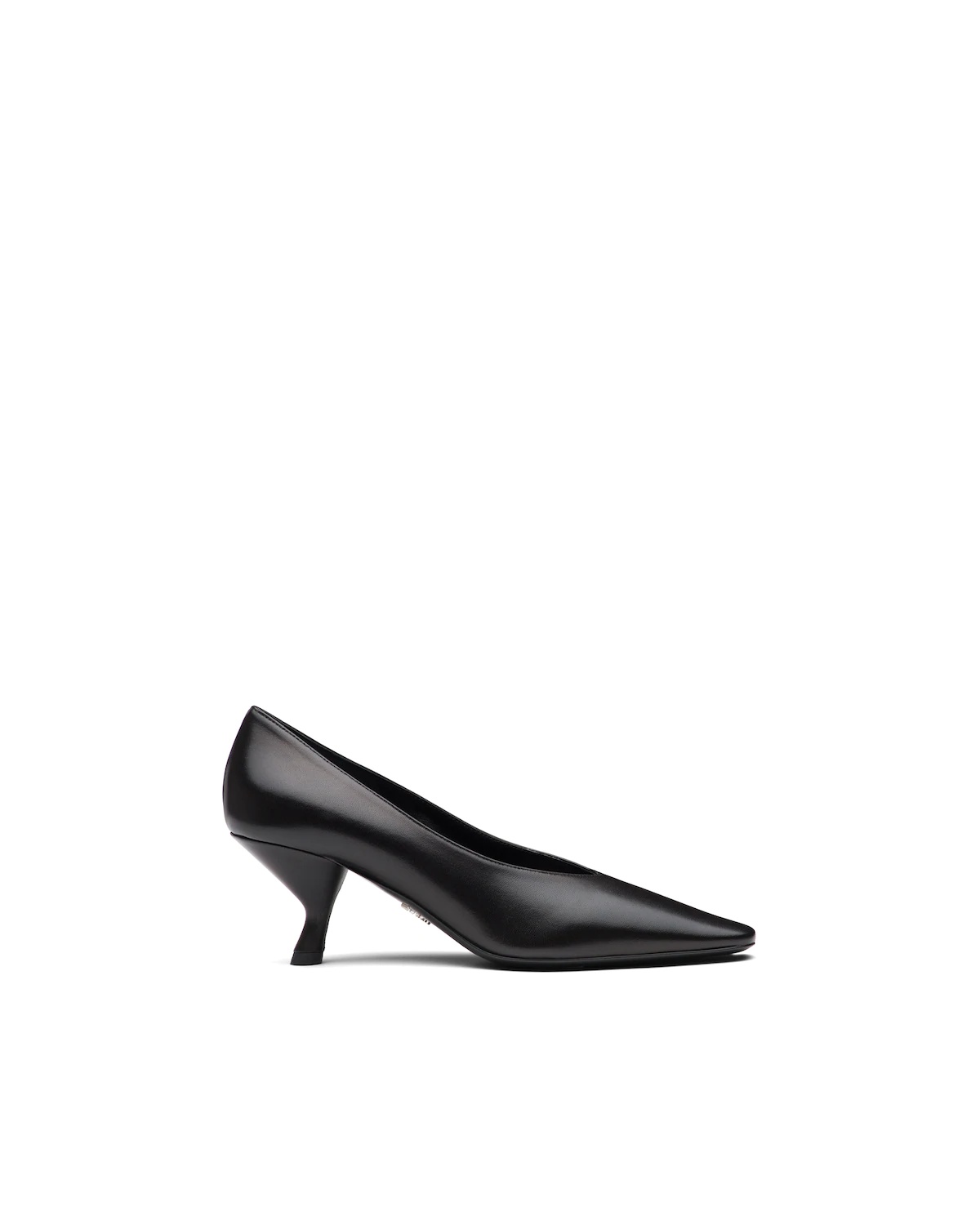 Pointy toe nappa leather pump with medium heel - 2