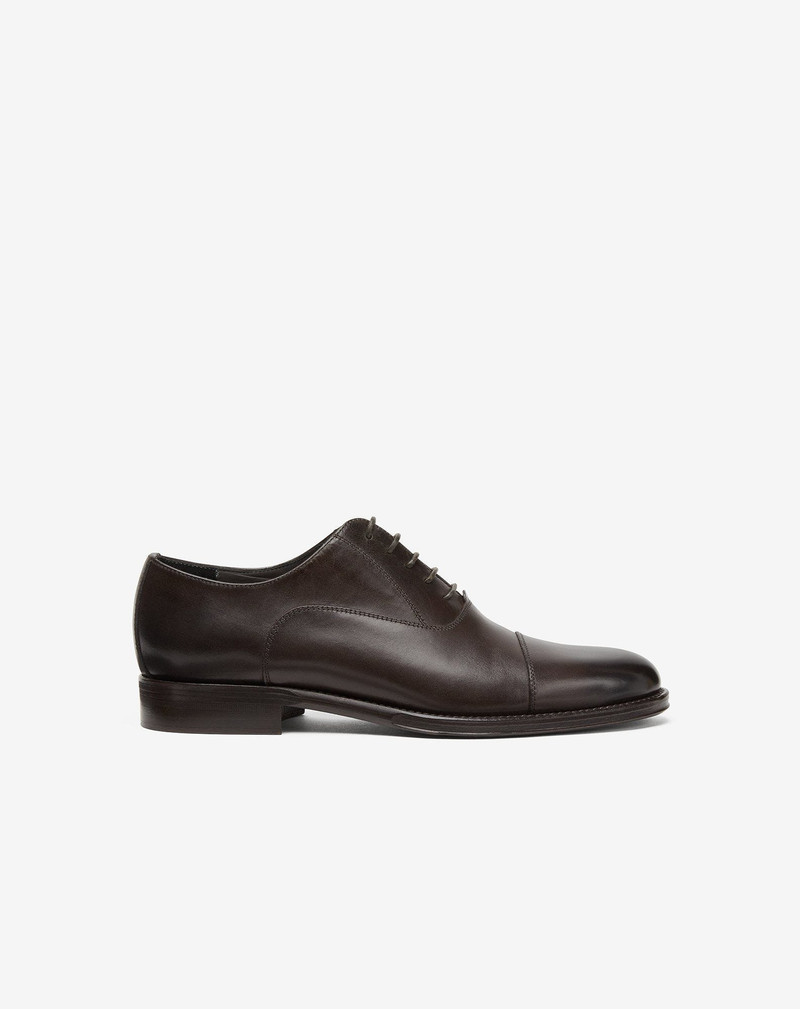Brown leather Oxford shoes 1