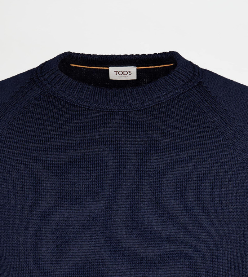 ROUND-NECK PULLOVER IN MERINO WOOL - BLUE 7