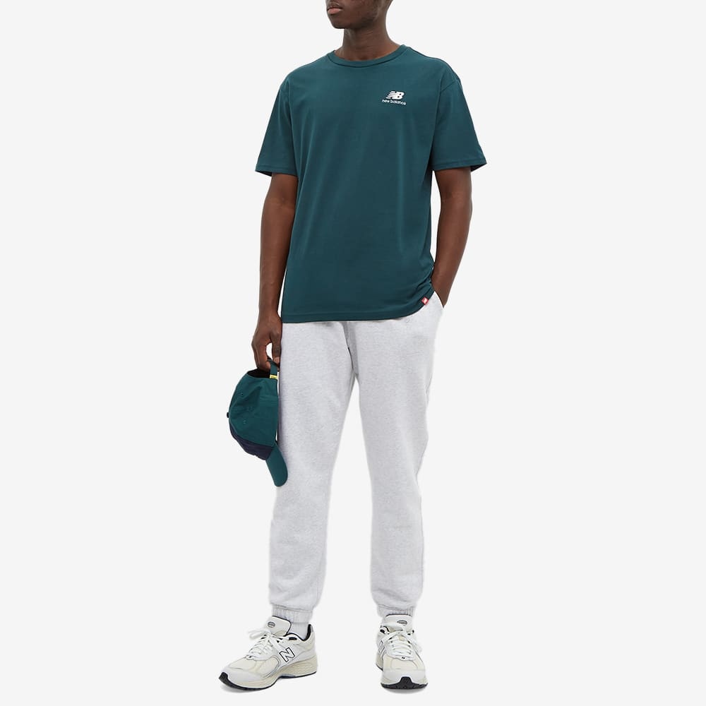 New Balance NB Essentials Embroidered Tee - 6