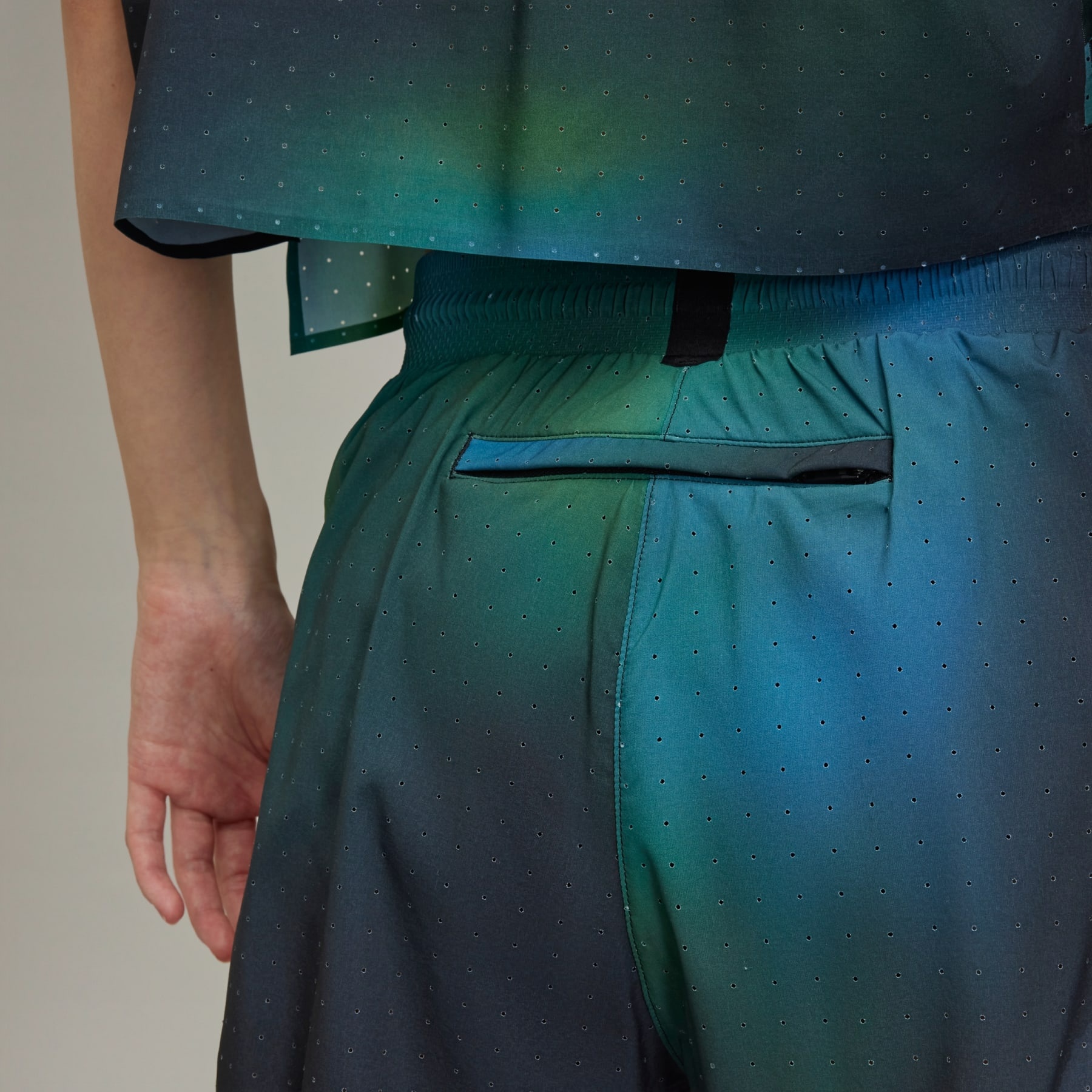 Y-3 Allover Print Running Shorts - 7