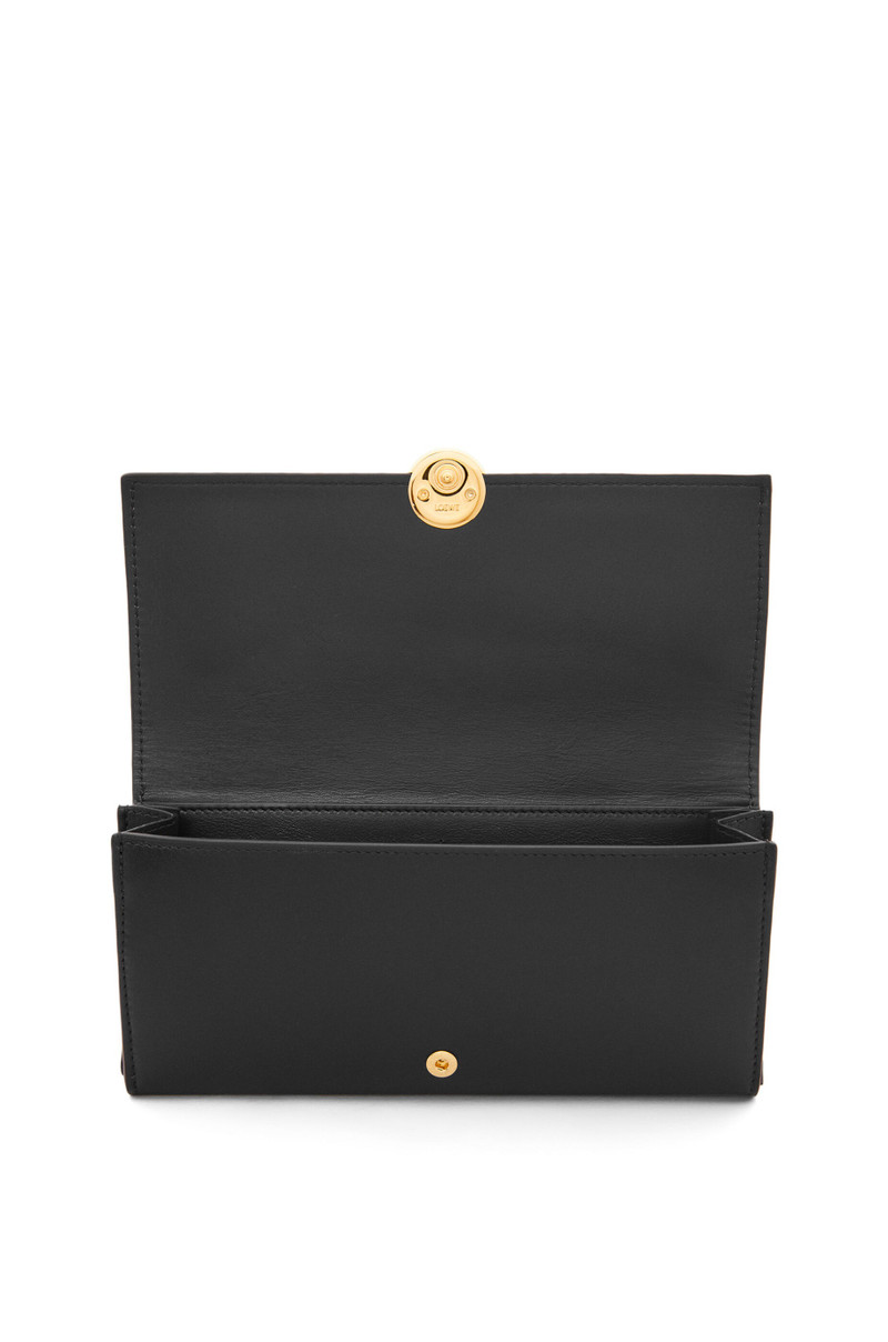 Loewe Pebble continental wallet in shiny nappa calfskin outlook