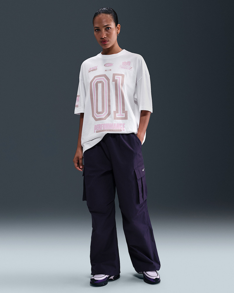 Nike Sportswear Essentials Women's Oversized T-Shirt 4