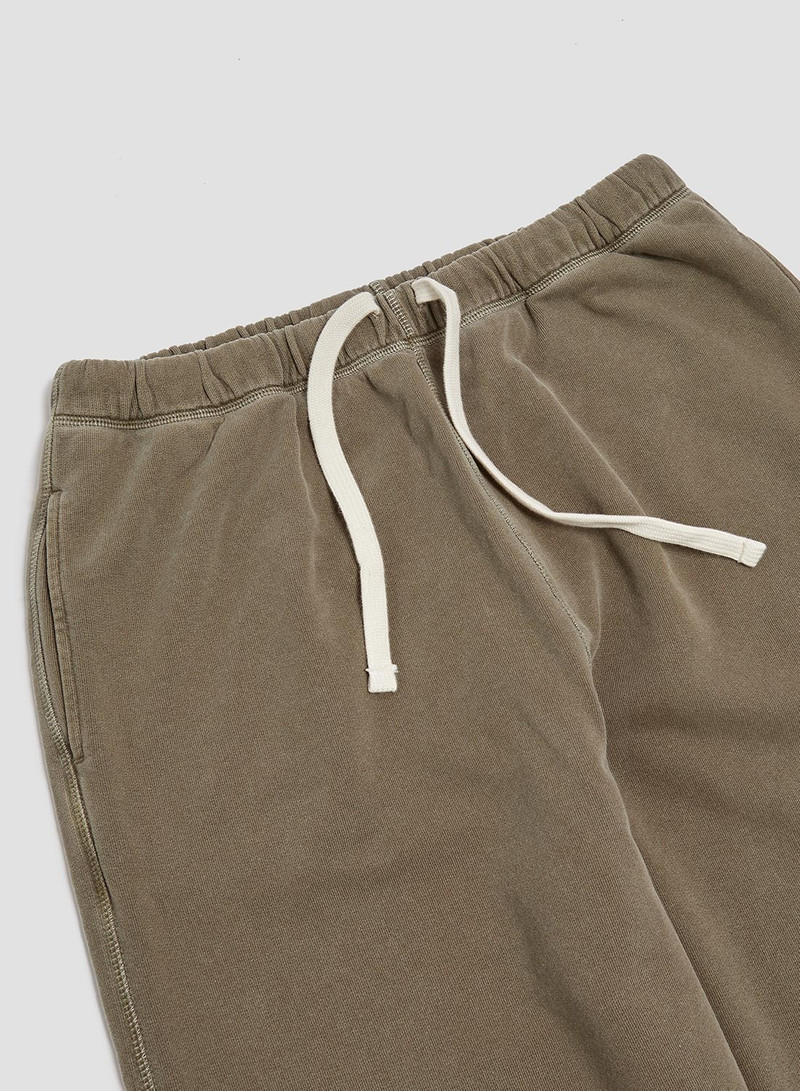 Embroidered Arrow Sweatpant in USMC Green 6