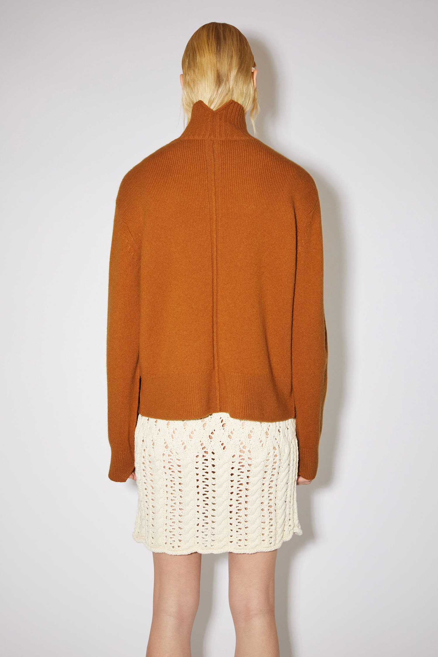 Turtleneck sweater - Almond brown - 3