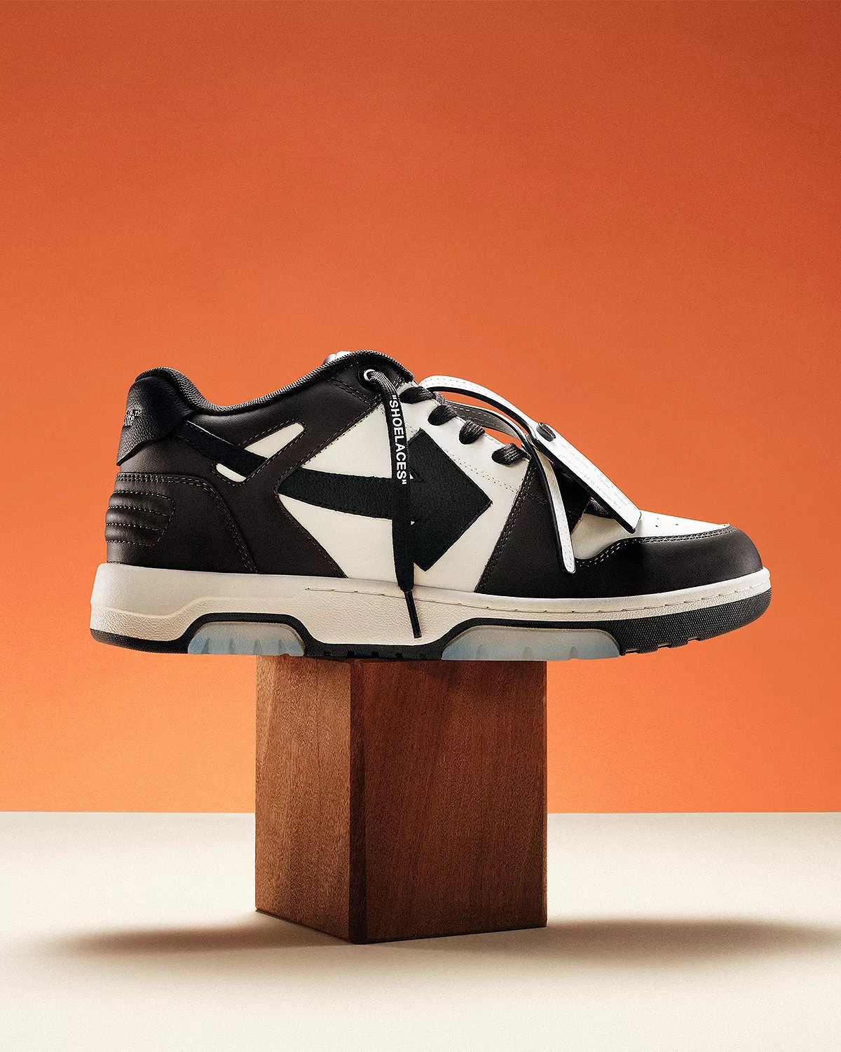 Men's Out Of Office Low Top Sneakers - 9