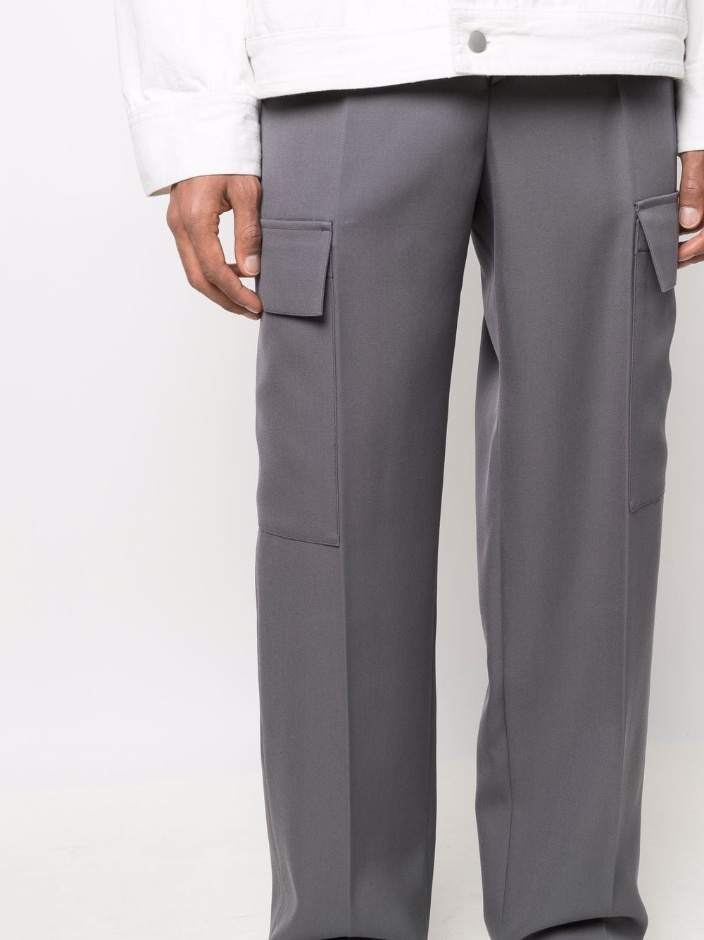 pressed-crease cargo-pockets straight trousers - 5