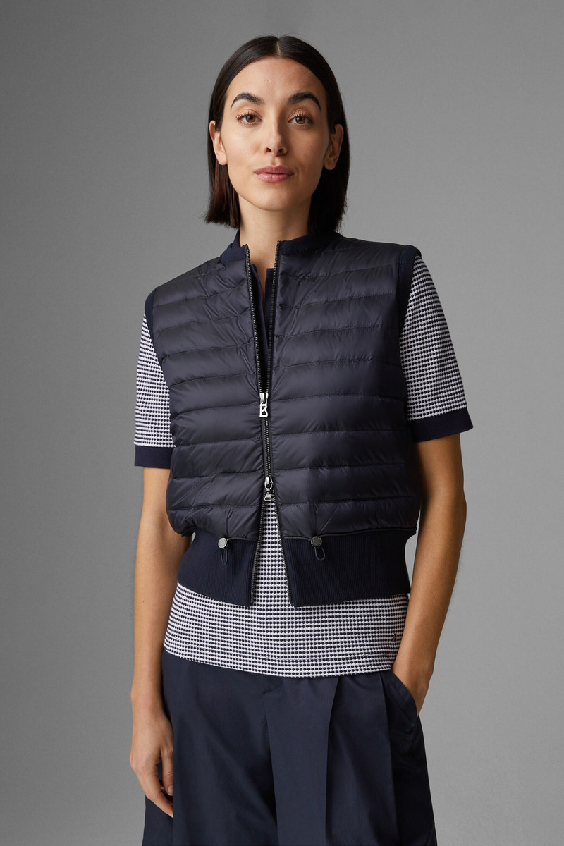 Allisa Hybrid knitted vest in Navy blue 2