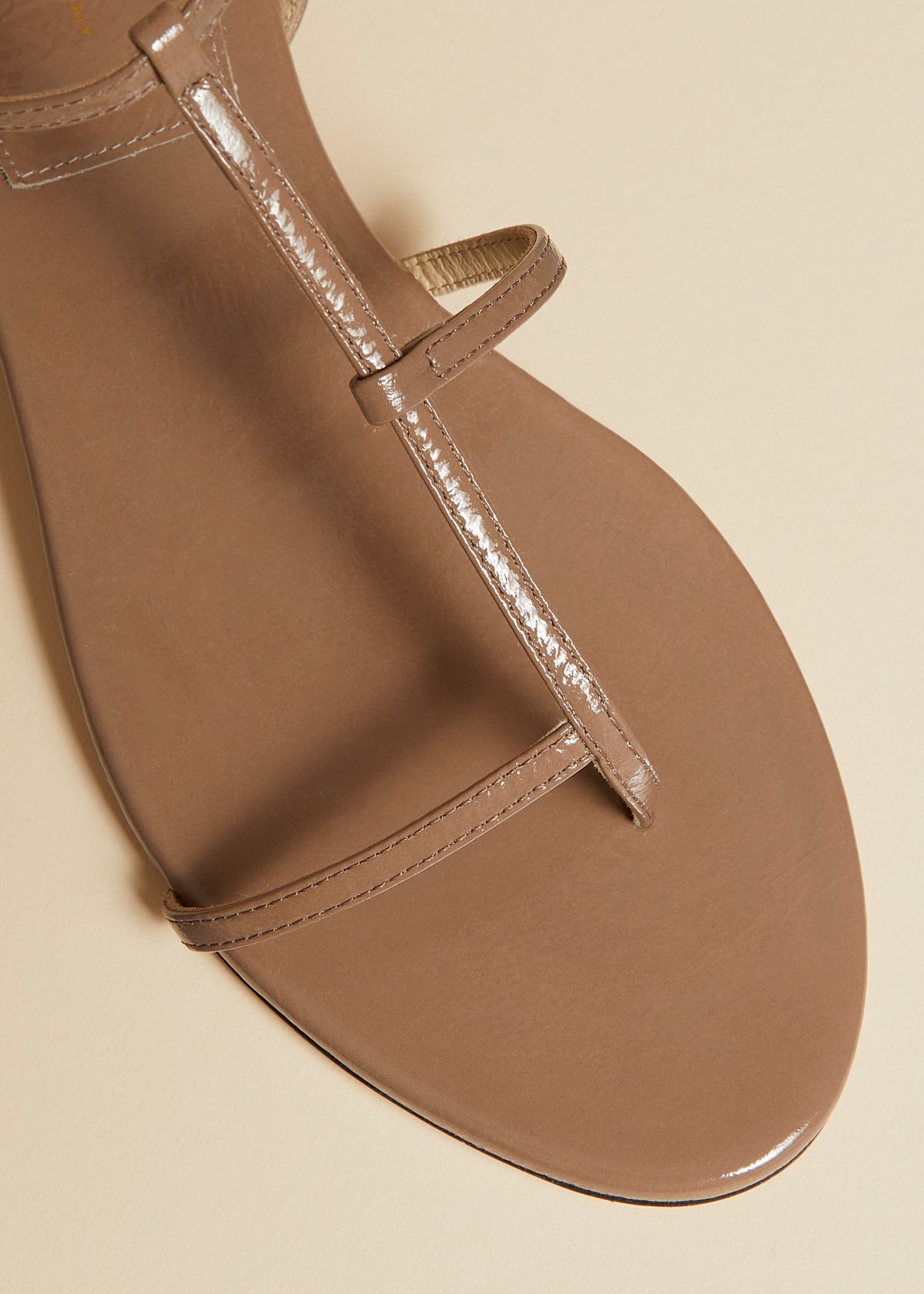 The Jones Flat Sandal in Mud Crinkled Leather - 4
