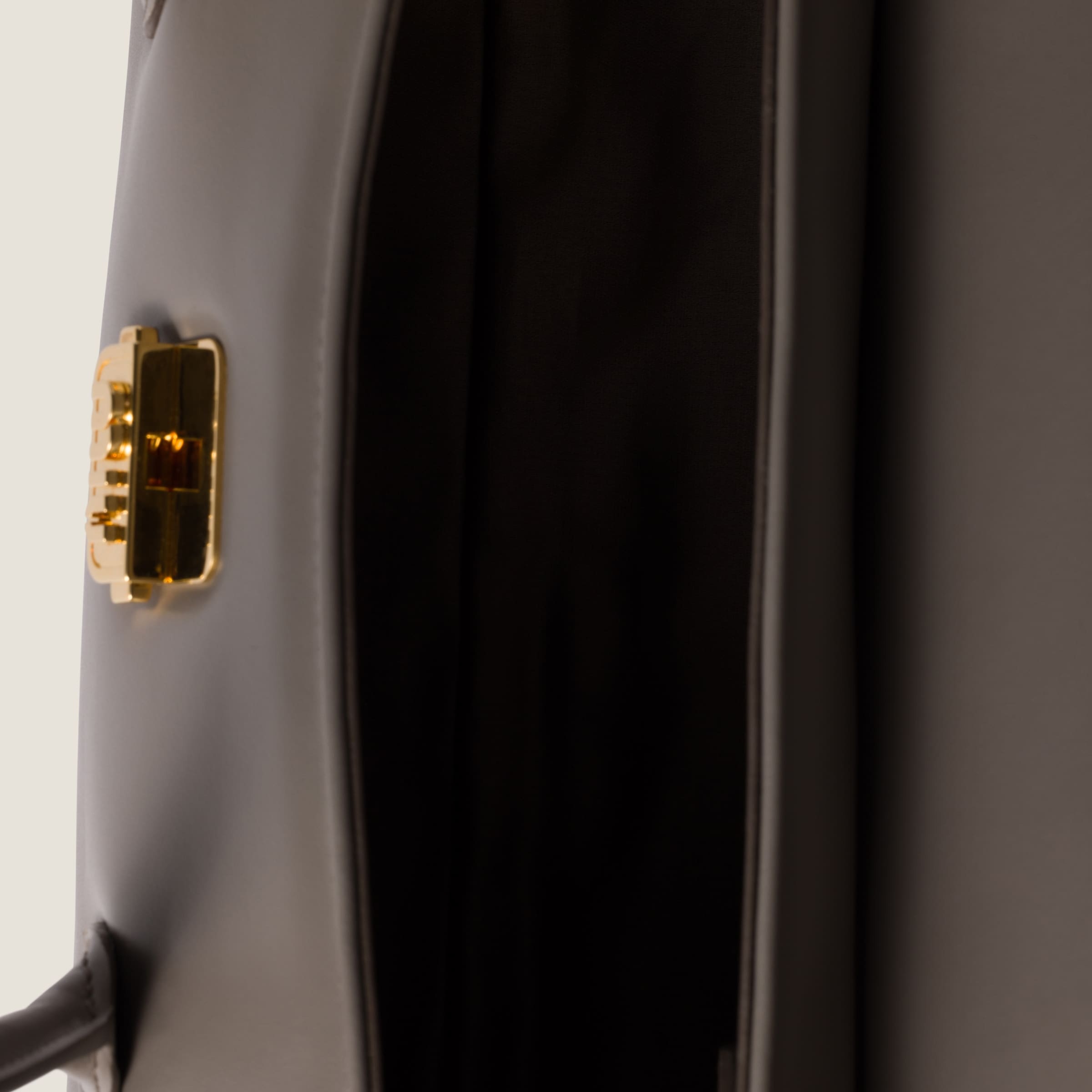 Leather shoulder bag - 4