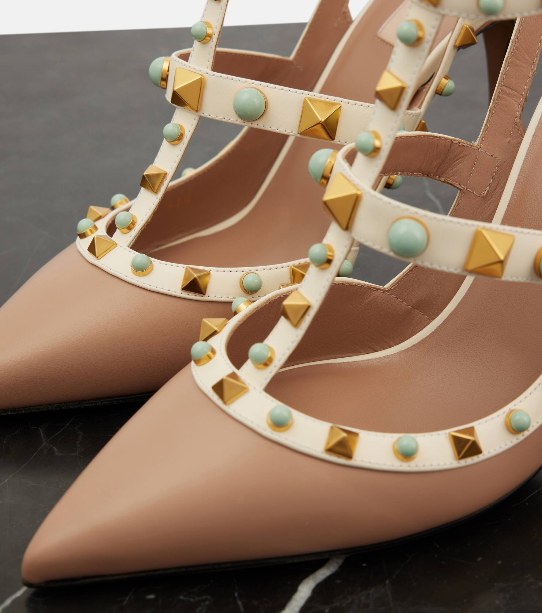 Rockstud 100 leather pumps - 5