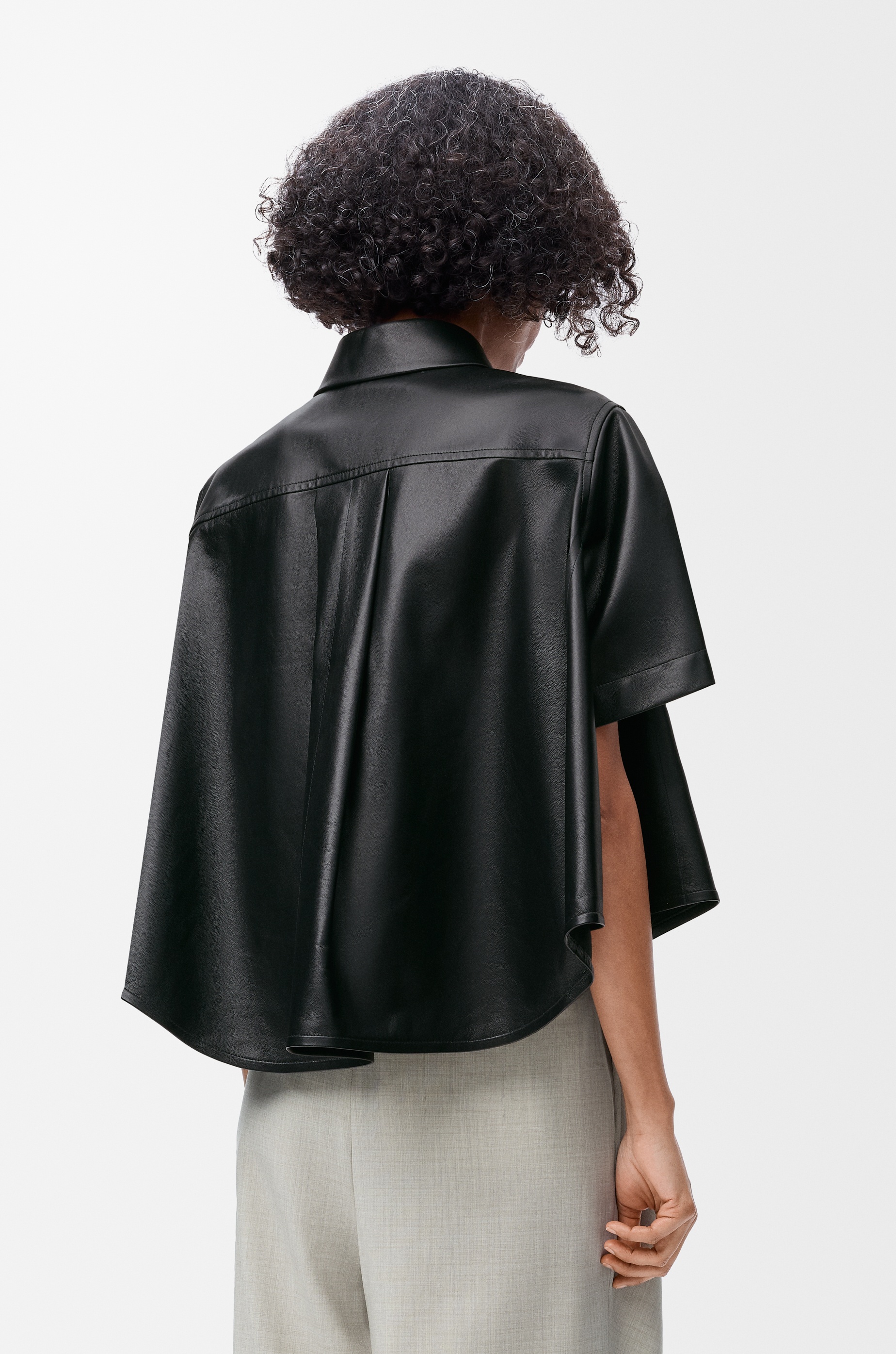 Short sleeve trapeze shirt in nappa lambskin - 4