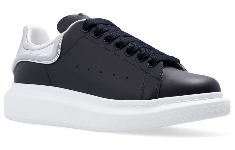 (WMNS) Alexander McQueen Larry Oversized Sneakers 'Black White' 685666WIBN64063 - 3