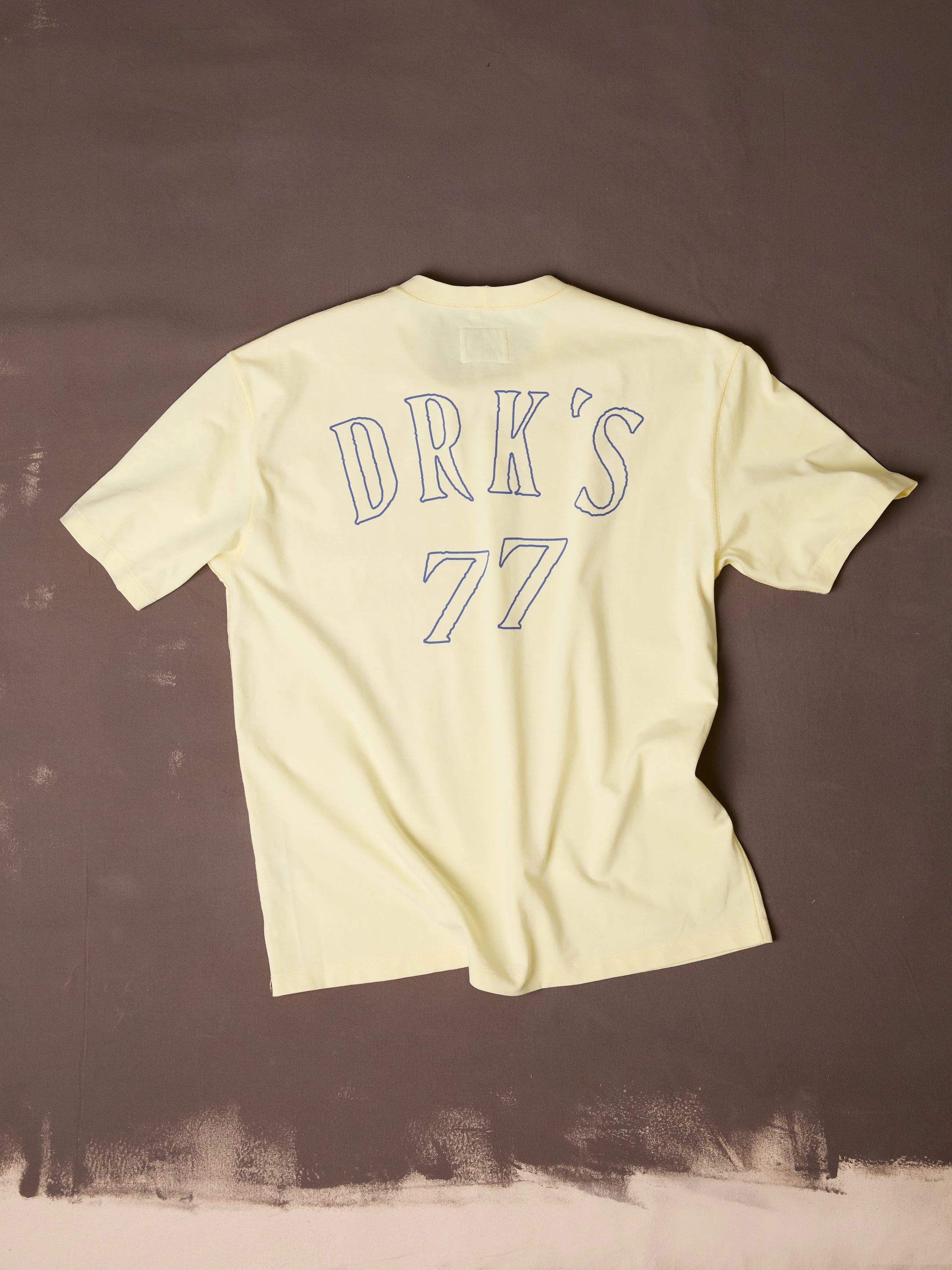Yellow '77' Print Short-Sleeve Hiking T-Shirt - 1