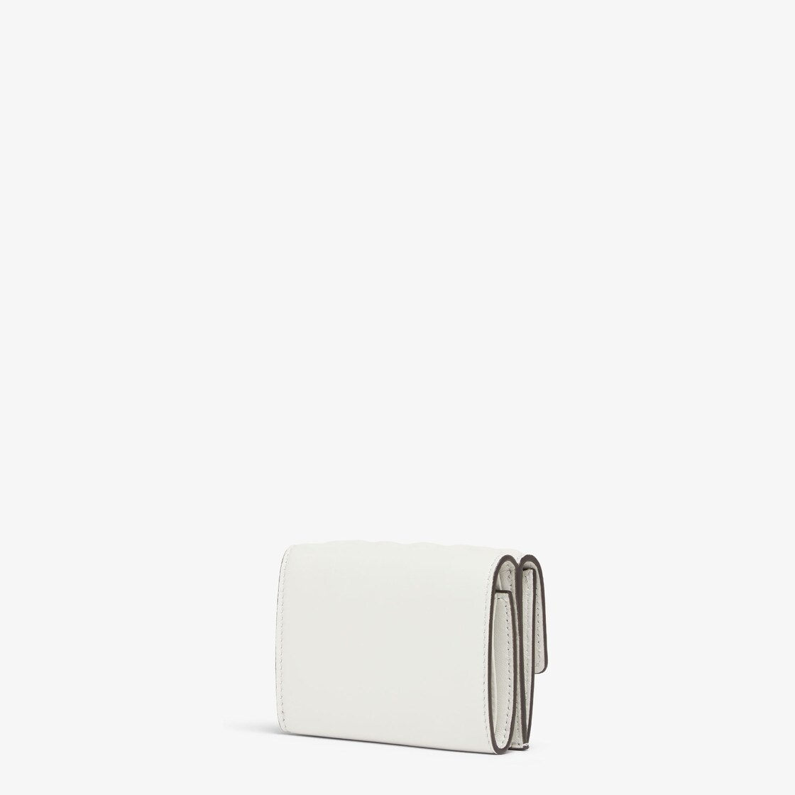 Compact, tri-fold Baguette wallet with large internal bill compartment, three concealed card holders 2