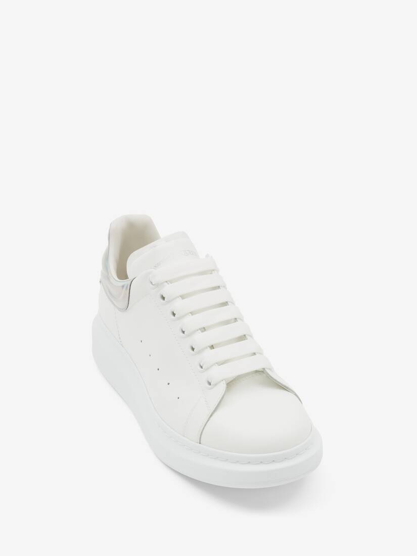 Oversized Sneaker in White/silver - 2