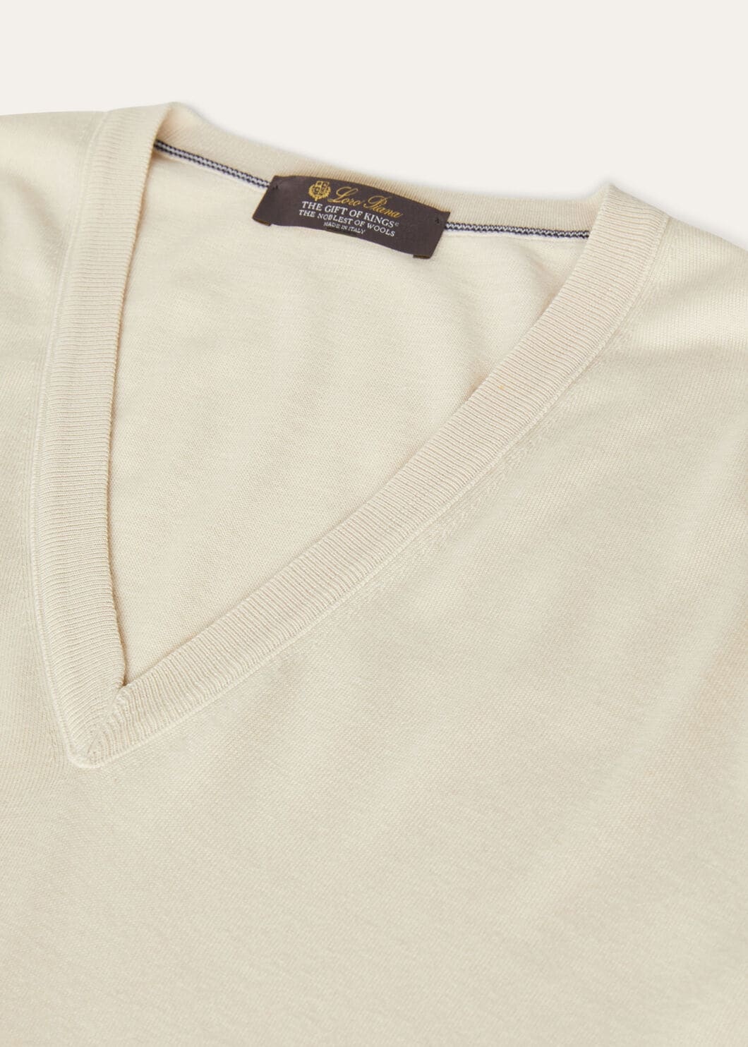 The Gift of Kings® V-Neck - 3