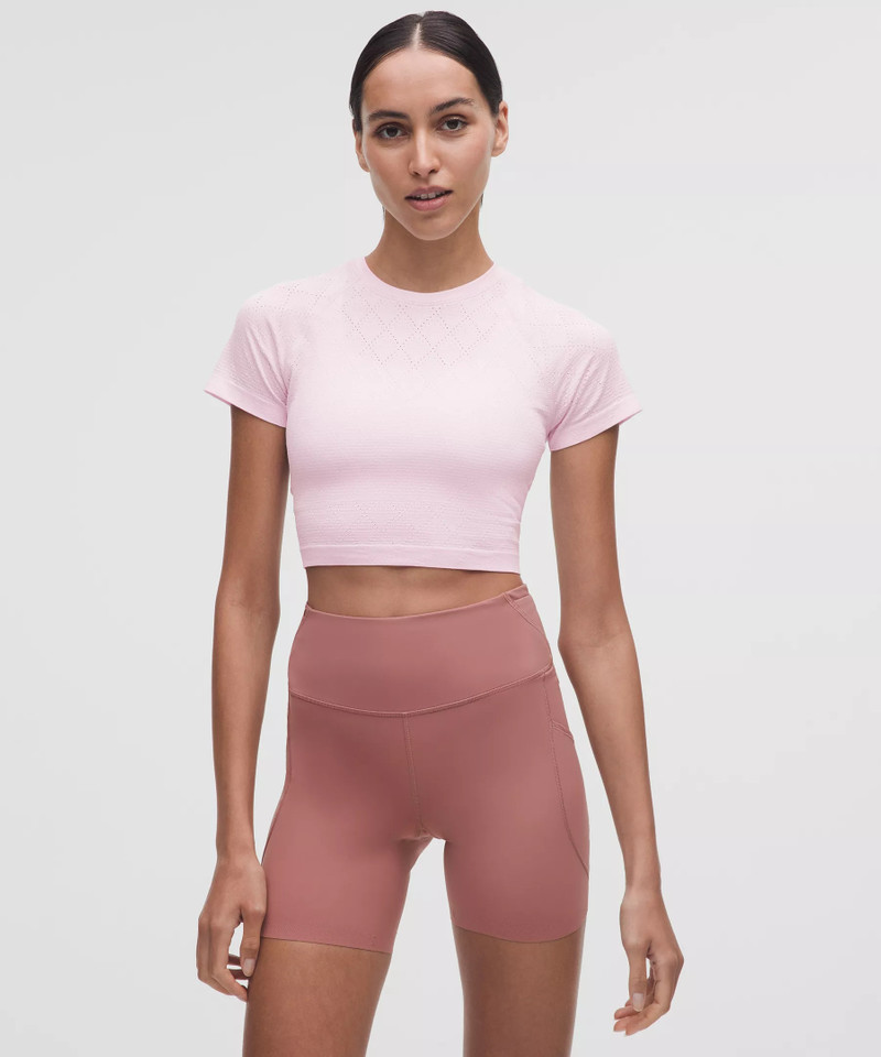 Swiftly Tech Cropped Short-Sleeve Shirt 2.0 1