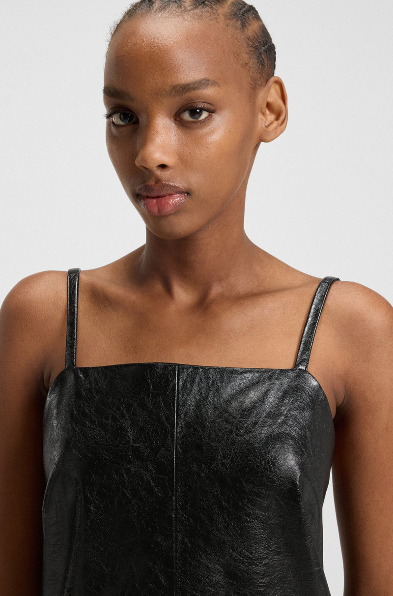 STRAPPY MINI DRESS IN FAUX LEATHER 와 EMBOSSED PATTERN 5