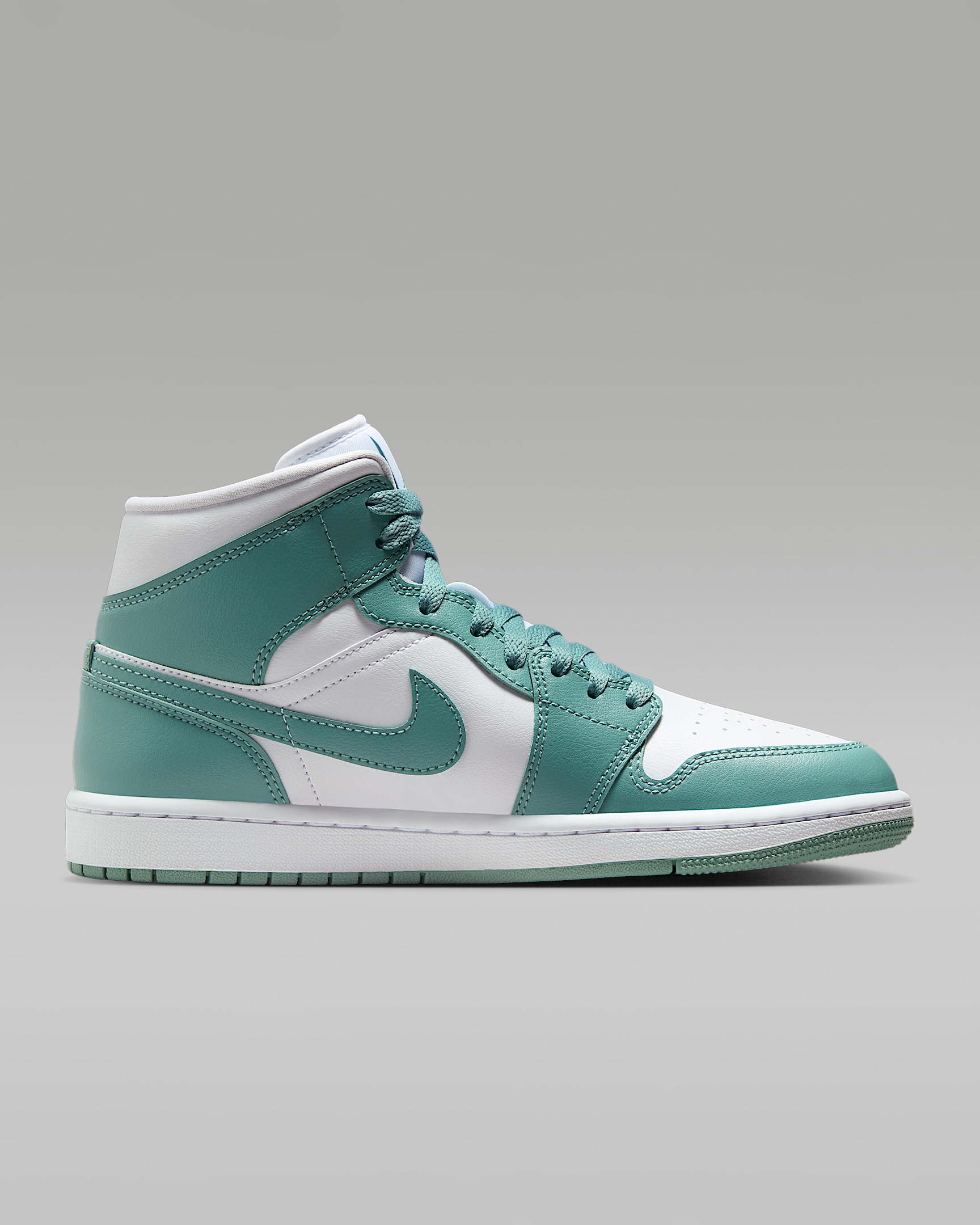 Air Jordan 1 Mid Women's Shoes - 3