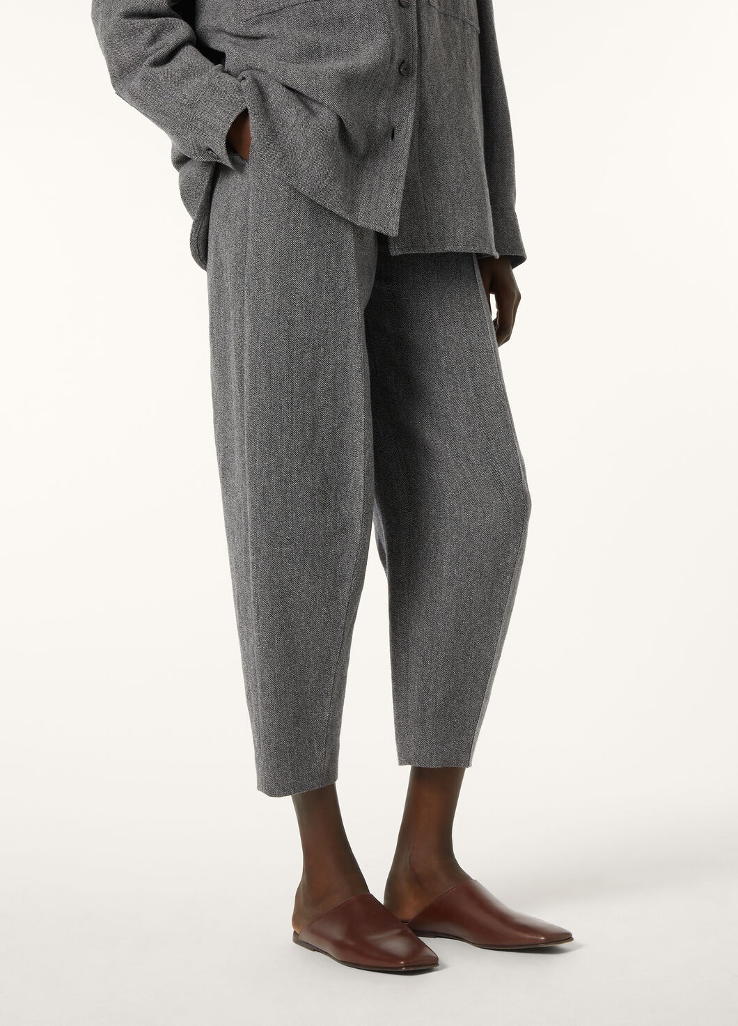 Dan Pants - 4