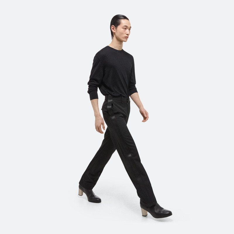 CURVED SLEEVE SWEATER 8