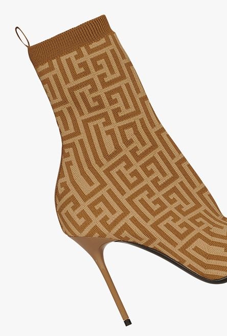 Bicolor nude and sand-colored stretch knit Skye ankle boots with Balmain monogram - 6