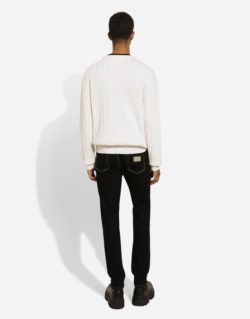 Wool round-neck sweater with logo embroidery 3